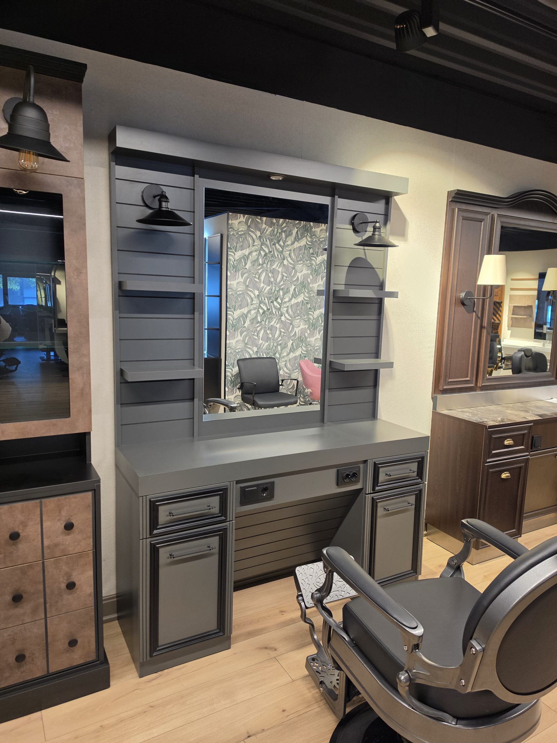 Barbier Unit Zeus Man Loft Showroommodel
