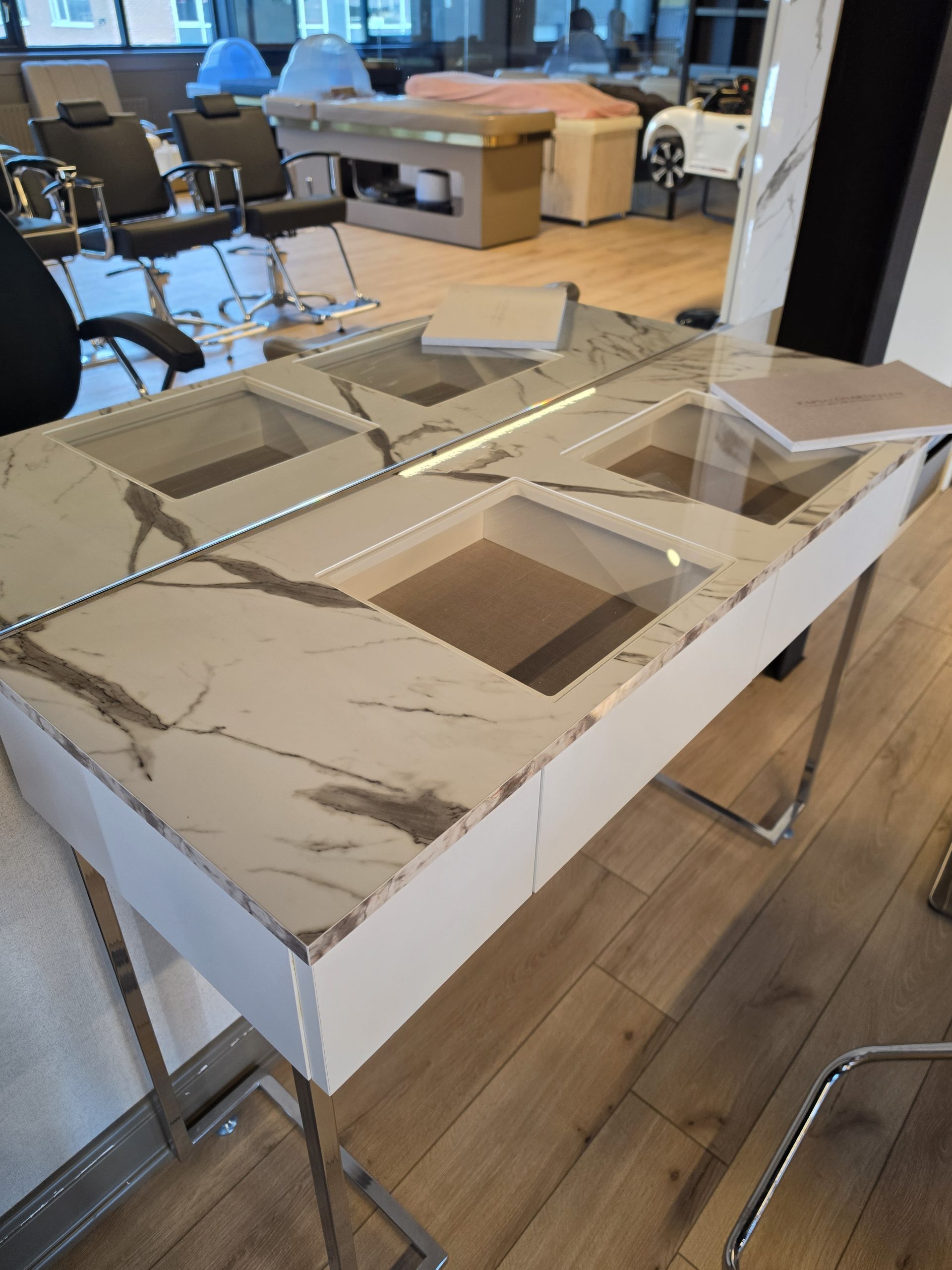 Kaptafel Makeup Marmer Showroommodel 2