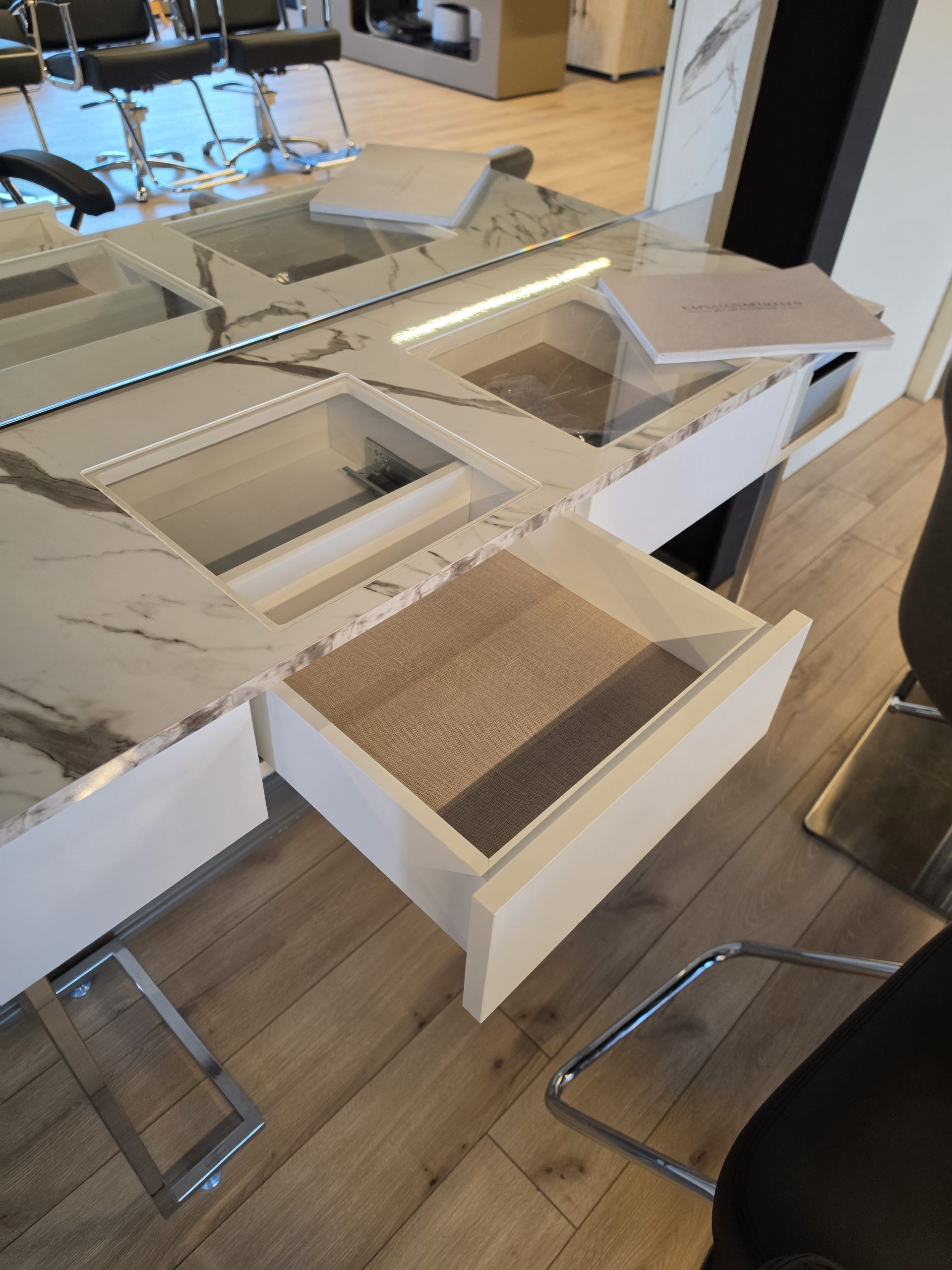 Kaptafel Makeup Marmer Showroommodel 3